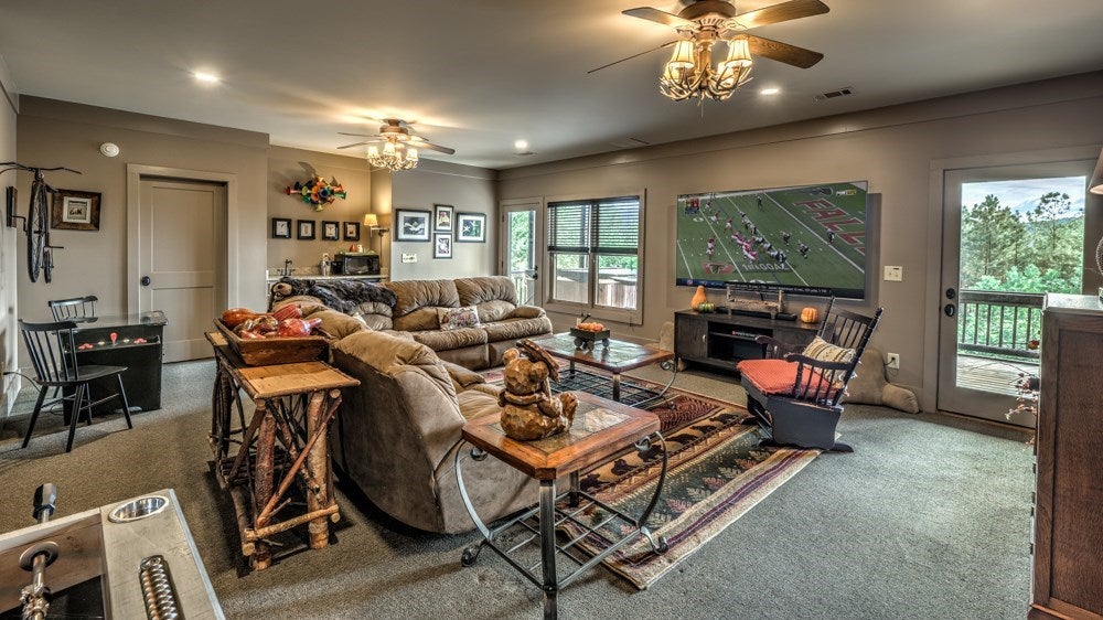 Ellijay, Georgia, 30536, United States, 6 Bedrooms Bedrooms, ,5 BathroomsBathrooms,Residential,Active,1929800