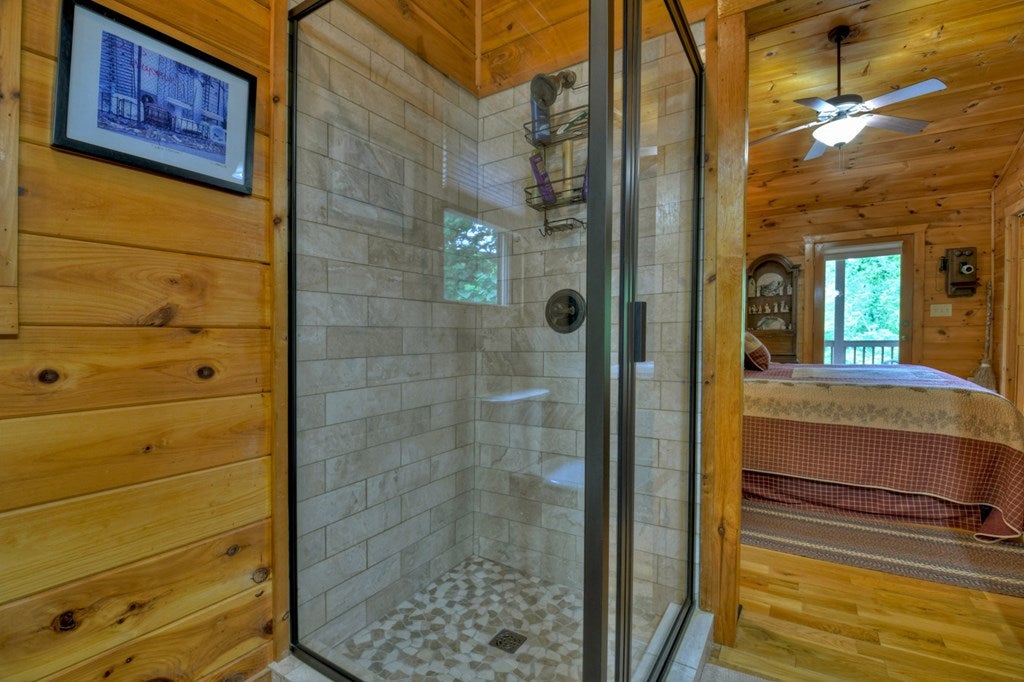 Morganton, Georgia, 30560, United States, 4 Bedrooms Bedrooms, ,6 BathroomsBathrooms,Residential,Active,1944072