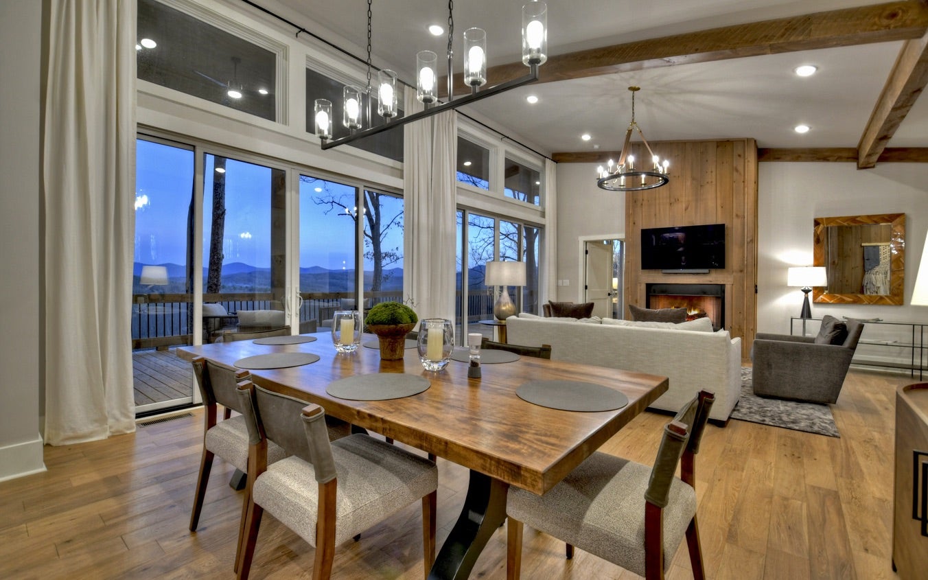 Morganton, Georgia, 30560, United States, 3 Bedrooms Bedrooms, ,4 BathroomsBathrooms,Residential,Active,2007013