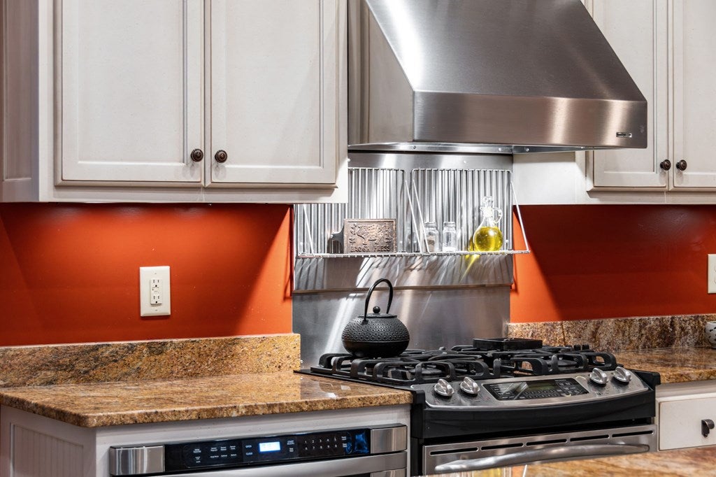 Morganton, Georgia, 30560, United States, 4 Bedrooms Bedrooms, ,5 BathroomsBathrooms,Residential,Active,1952626