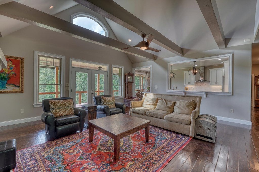 Blairsville, Georgia, 30512, United States, 4 Bedrooms Bedrooms, ,4 BathroomsBathrooms,Residential,Active,1850663