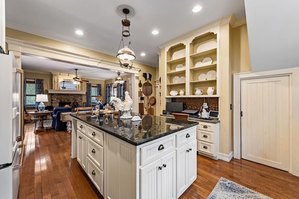 Ellijay, Georgia, 30540, United States, 4 Bedrooms Bedrooms, ,3 BathroomsBathrooms,Residential,Active,1968430