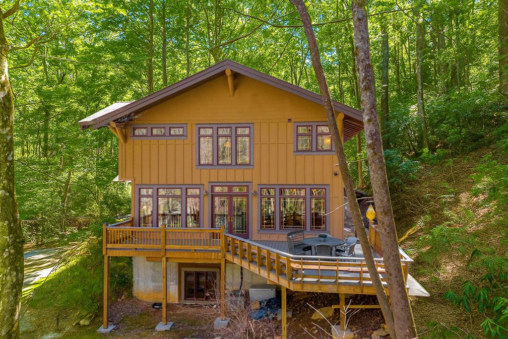 Cherry Log, Georgia, 30522, United States, 4 Bedrooms Bedrooms, ,5 BathroomsBathrooms,Residential,Active,1959948