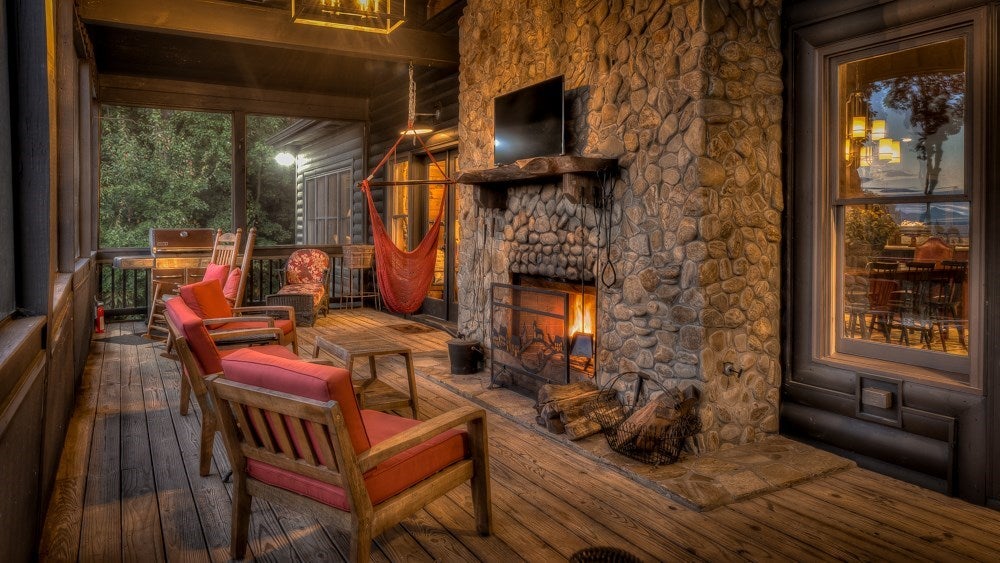 Ellijay, Georgia, 30536, United States, 6 Bedrooms Bedrooms, ,5 BathroomsBathrooms,Residential,Active,1929800