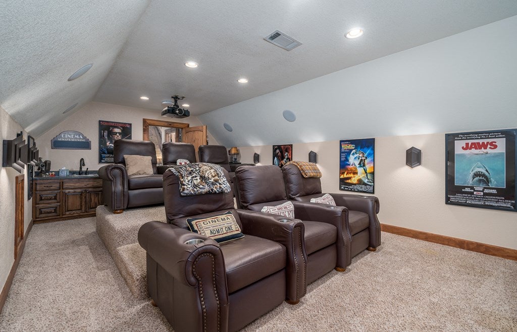 Murphy, North Carolina, 28906, United States, 4 Bedrooms Bedrooms, ,7 BathroomsBathrooms,Residential,Active,1748698