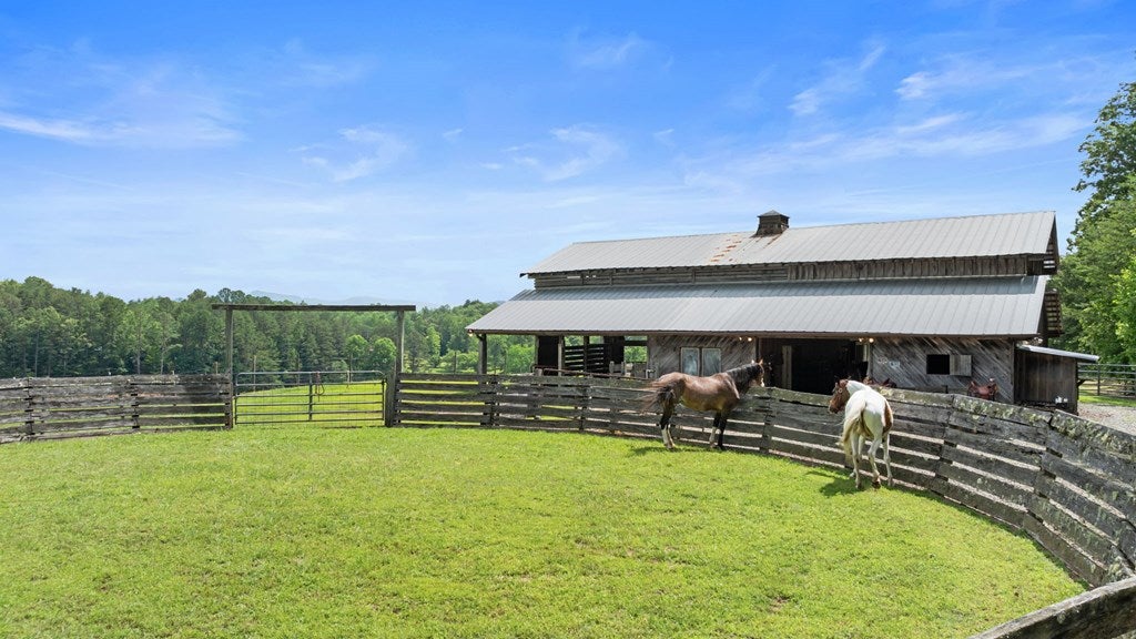 Warne, North Carolina, 28909, United States, 3 Bedrooms Bedrooms, ,3 BathroomsBathrooms,Residential,Active,1859363