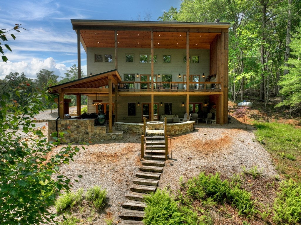 Morganton, Georgia, 30560, United States, 4 Bedrooms Bedrooms, ,4 BathroomsBathrooms,Residential,Active,1844261