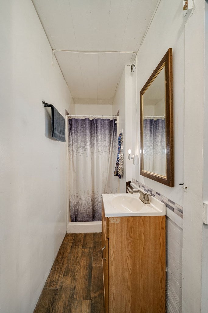 Ellijay, Georgia, 30536, United States, 3 Bedrooms Bedrooms, ,3 BathroomsBathrooms,Residential,Active,1953369