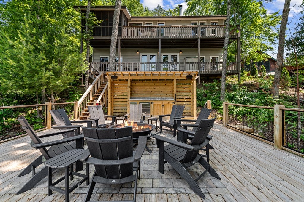 Morganton, Georgia, 30560, United States, 4 Bedrooms Bedrooms, ,3 BathroomsBathrooms,Residential,Pending,1858671