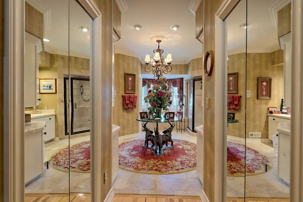 Hiawassee, Georgia, 30546, United States, 4 Bedrooms Bedrooms, ,5 BathroomsBathrooms,Residential,Active,1741595