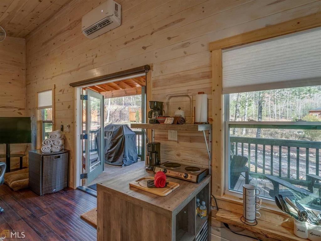 Blue Ridge, Georgia, 30513, United States, 3 Bedrooms Bedrooms, ,3 BathroomsBathrooms,Residential,Active,1926691