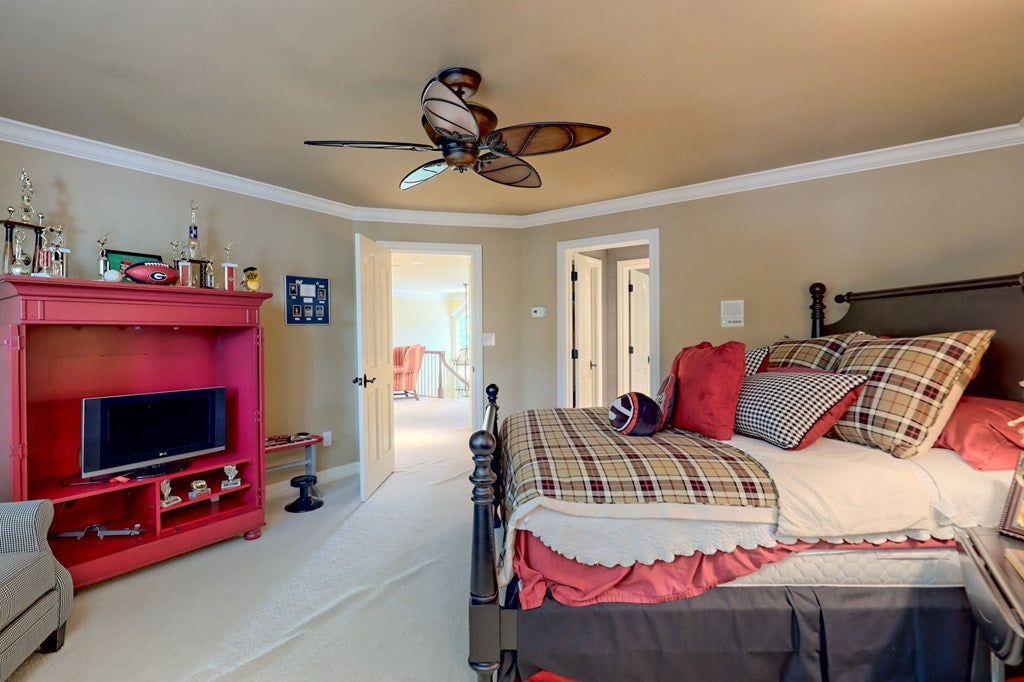 Hiawassee, Georgia, 30546, United States, 4 Bedrooms Bedrooms, ,5 BathroomsBathrooms,Residential,Active,1741595