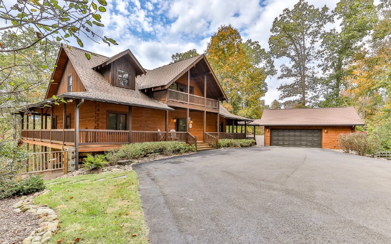 Talking Rock, Georgia, 30175, United States, 5 Bedrooms Bedrooms, ,6 BathroomsBathrooms,Residential,Active,1914601
