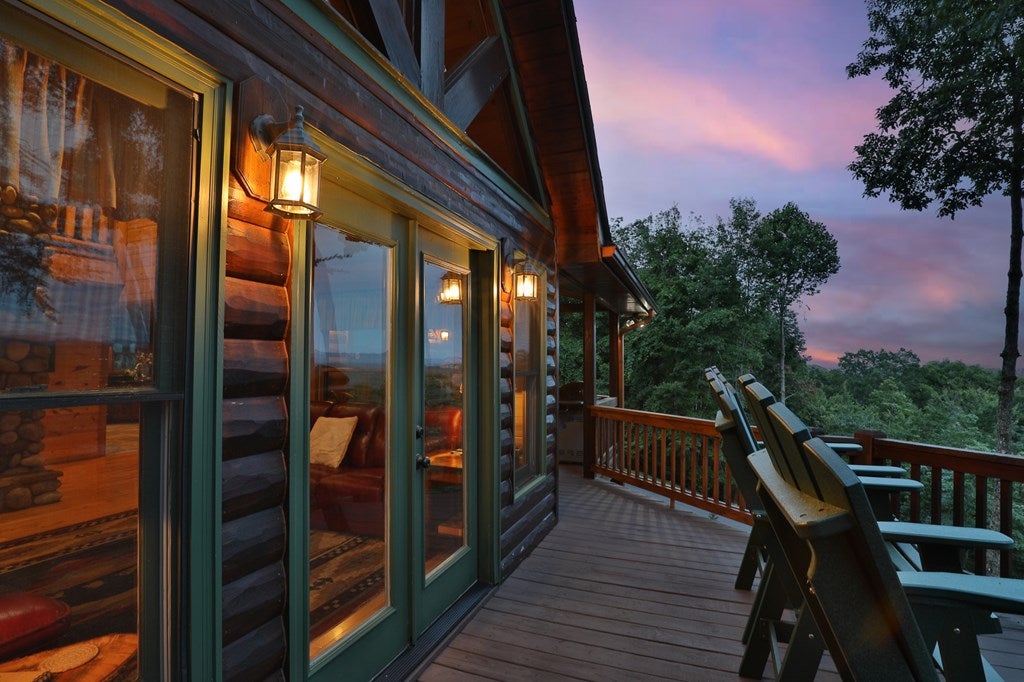 Blue Ridge, Georgia, 30513, United States, 4 Bedrooms Bedrooms, ,4 BathroomsBathrooms,Residential,Active,1998761