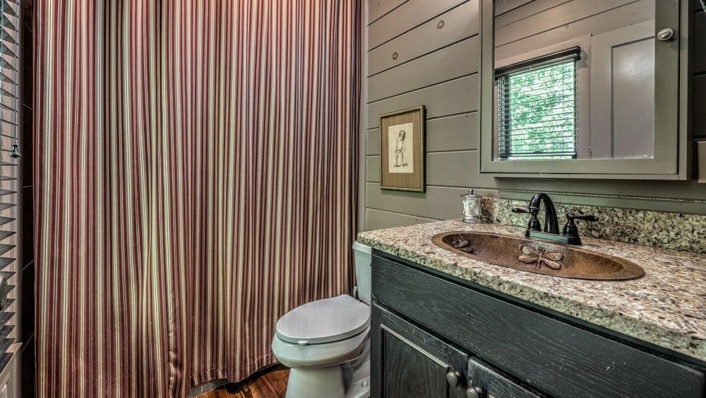 Ellijay, Georgia, 30536, United States, 6 Bedrooms Bedrooms, ,5 BathroomsBathrooms,Residential,Active,1929800