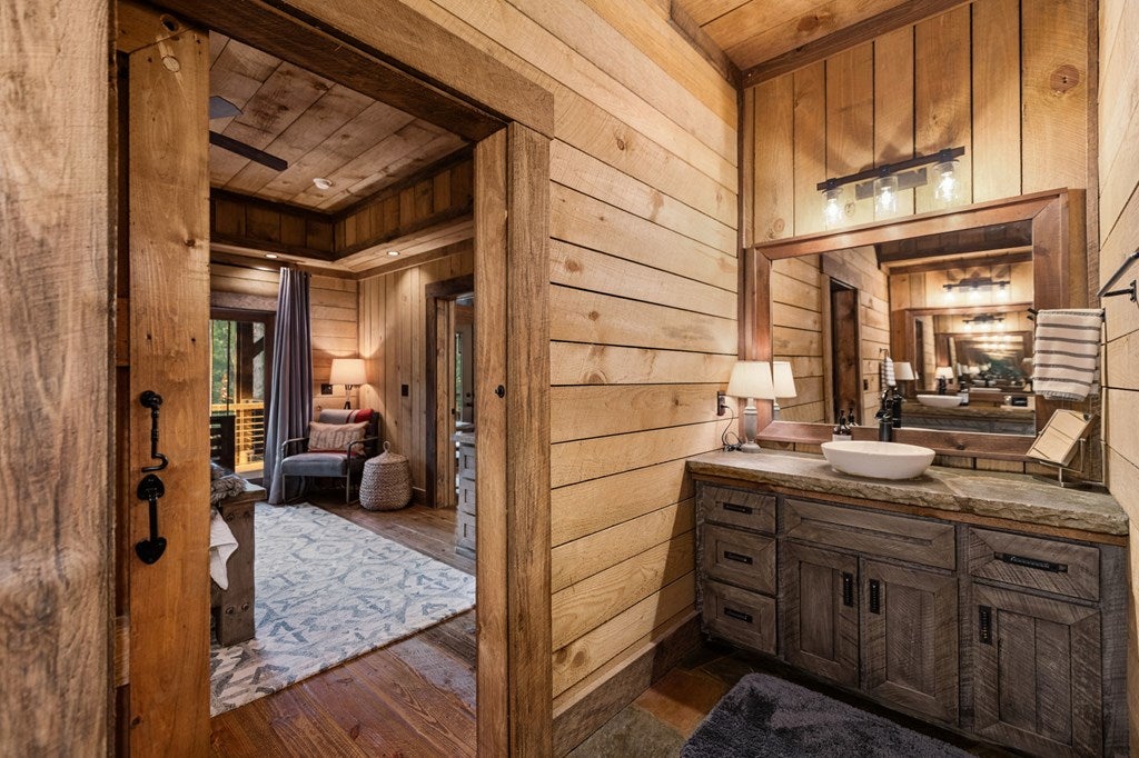 Blue Ridge, Georgia, 30513, United States, 3 Bedrooms Bedrooms, ,5 BathroomsBathrooms,Residential,Active,1973531