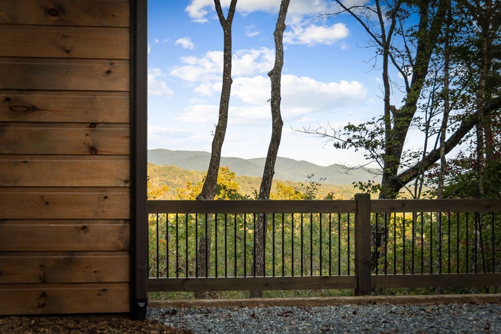 Blue Ridge, Georgia, 30513, United States, 4 Bedrooms Bedrooms, ,4 BathroomsBathrooms,Residential,Active,1941116