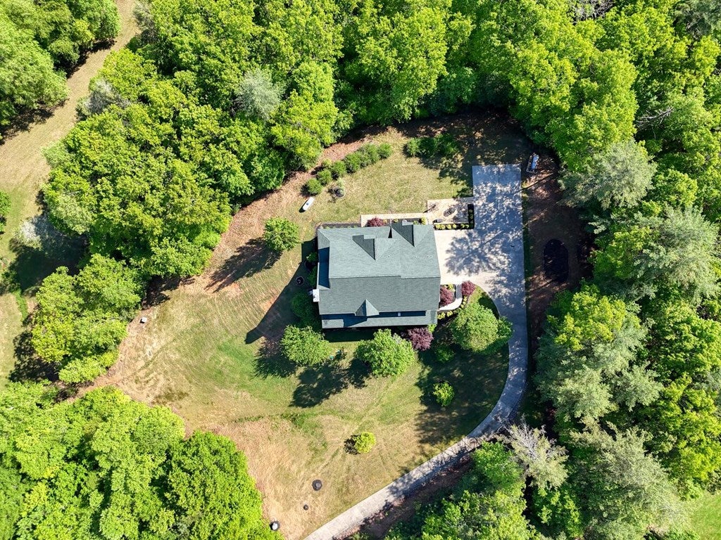 Brasstown, North Carolina, 28902, United States, 4 Bedrooms Bedrooms, ,5 BathroomsBathrooms,Residential,Active,1810516
