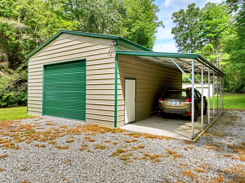 Ellijay, Georgia, 30536, United States, 2 Bedrooms Bedrooms, ,2 BathroomsBathrooms,Residential,Active,1946315