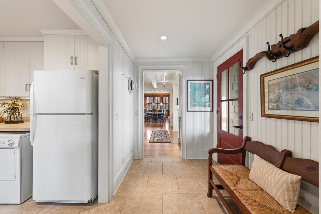 Murphy, North Carolina, 28906, United States, 5 Bedrooms Bedrooms, ,6 BathroomsBathrooms,Residential,Active,2000202