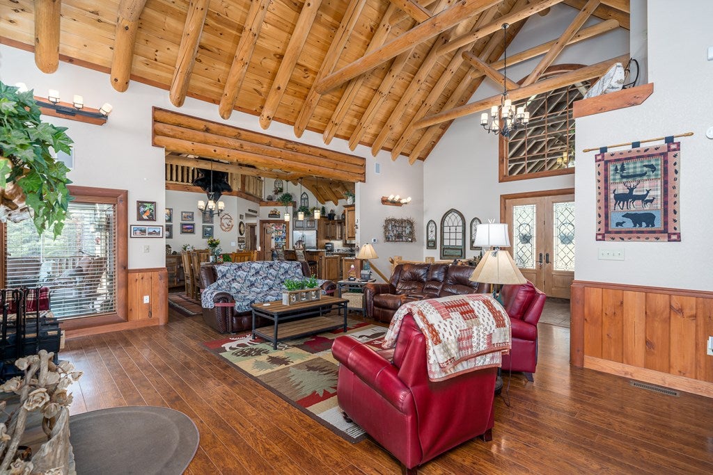 Murphy, North Carolina, 28906, United States, 4 Bedrooms Bedrooms, ,7 BathroomsBathrooms,Residential,Active,1748698