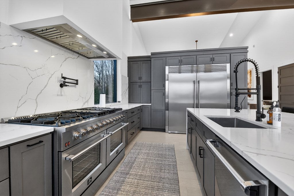 Blue Ridge, Georgia, 30513, United States, 5 Bedrooms Bedrooms, ,6 BathroomsBathrooms,Residential,Active,2017447