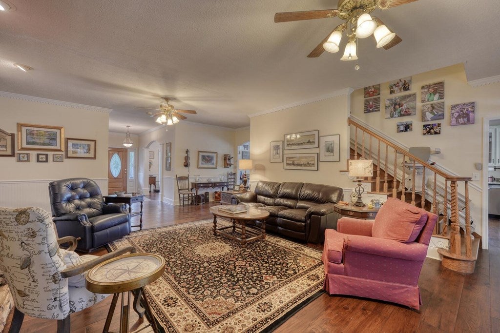 Blairsville, Georgia, 30512, United States, 4 Bedrooms Bedrooms, ,4 BathroomsBathrooms,Residential,Active,1892611