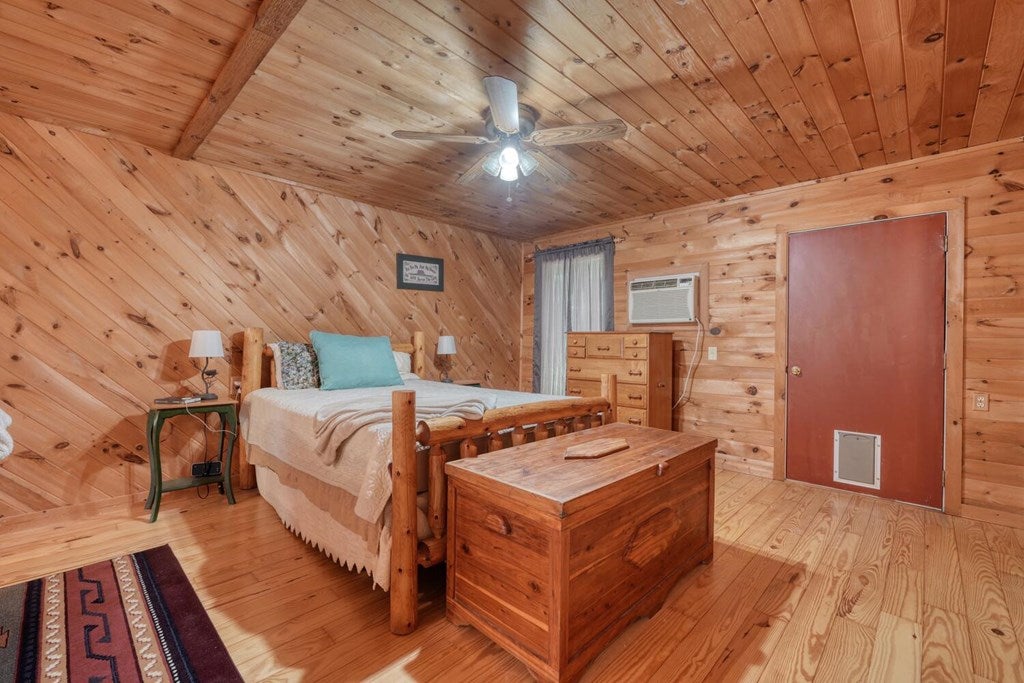 Blairsville, Georgia, 30512, United States, 3 Bedrooms Bedrooms, ,4 BathroomsBathrooms,Residential,Active,1877837