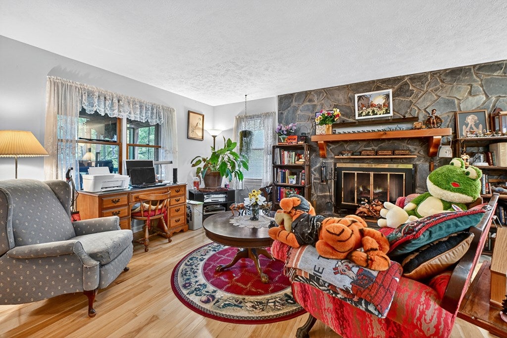 Mineral Bluff, Georgia, 30559, United States, 4 Bedrooms Bedrooms, ,3 BathroomsBathrooms,Residential,Active,1899865