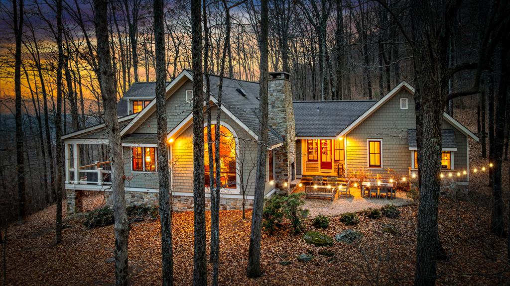 Murphy, North Carolina, 28906, United States, 5 Bedrooms Bedrooms, ,6 BathroomsBathrooms,Residential,Active,2000202