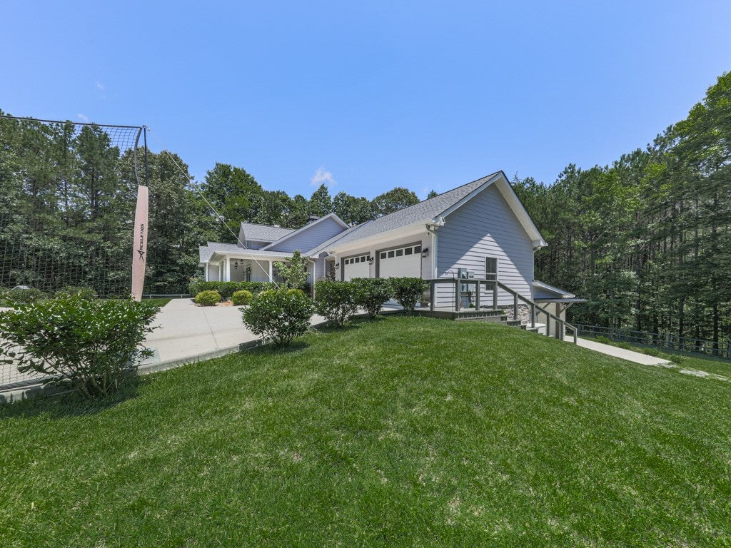 Ellijay, Georgia, 30540, United States, 4 Bedrooms Bedrooms, ,5 BathroomsBathrooms,Residential,Active,1952037