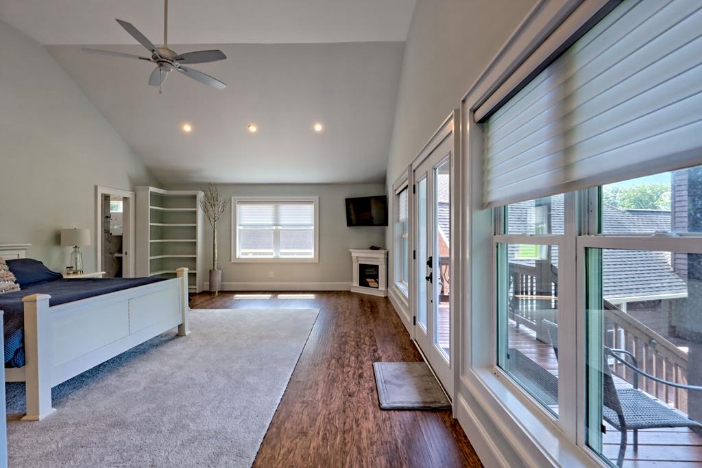 Franklin, North Carolina, 28734, United States, 3 Bedrooms Bedrooms, ,4 BathroomsBathrooms,Residential,Active,1945078