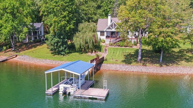 Hiawassee, Georgia, 30546, United States, 4 Bedrooms Bedrooms, ,3 BathroomsBathrooms,Residential,Active,1945082