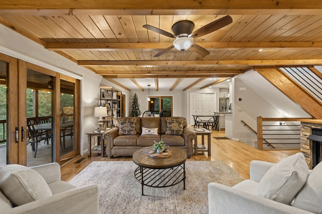 Blue Ridge, Georgia, 30513, United States, 4 Bedrooms Bedrooms, ,3 BathroomsBathrooms,Residential,Active,1945235