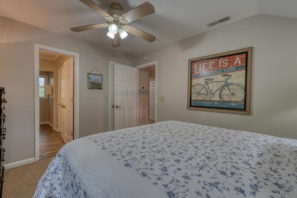 Blairsville, Georgia, 30512, United States, 4 Bedrooms Bedrooms, ,4 BathroomsBathrooms,Residential,Active,1920254