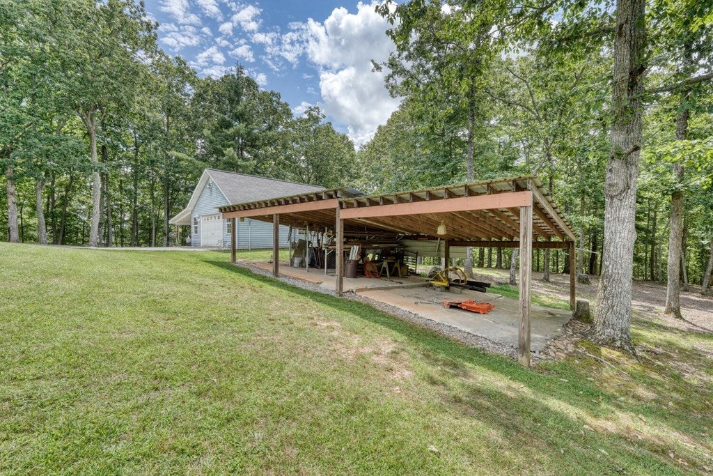 Blairsville, Georgia, 30512, United States, 4 Bedrooms Bedrooms, ,4 BathroomsBathrooms,Residential,Active,1892611