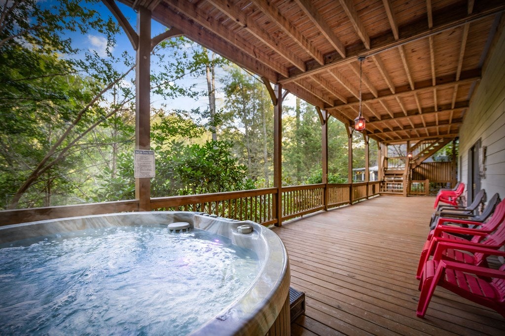 Blue Ridge, Georgia, 30513, United States, 4 Bedrooms Bedrooms, ,3 BathroomsBathrooms,Residential,Active,1945235