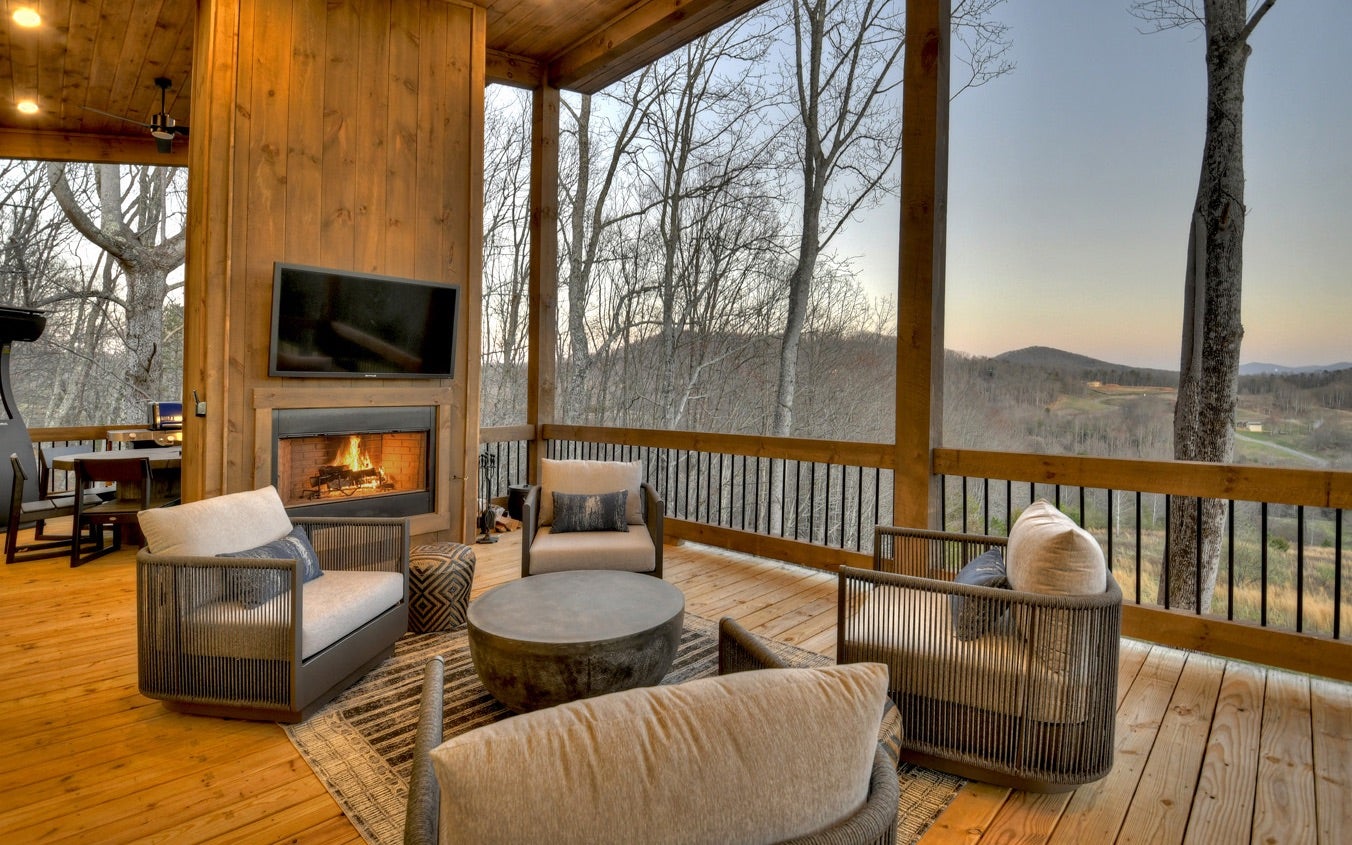 Morganton, Georgia, 30560, United States, 3 Bedrooms Bedrooms, ,4 BathroomsBathrooms,Residential,Active,2007013