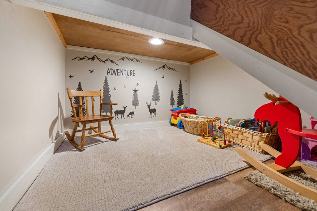 Blue Ridge, Georgia, 30513, United States, 4 Bedrooms Bedrooms, ,3 BathroomsBathrooms,Residential,Active,1945235