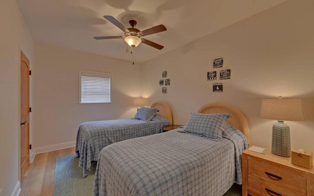 Hiawassee, Georgia, 30546, United States, 8 Bedrooms Bedrooms, ,6 BathroomsBathrooms,Residential,Active,1821974