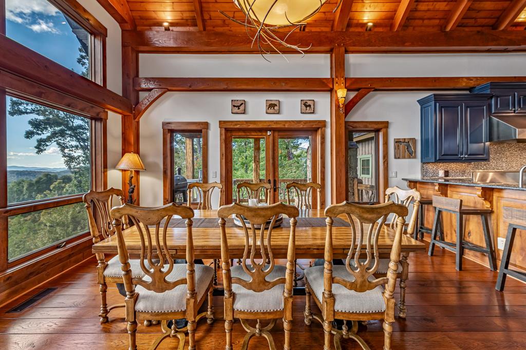 Ellijay, Georgia, 30536, United States, 5 Bedrooms Bedrooms, ,5 BathroomsBathrooms,Residential,Active,1973280