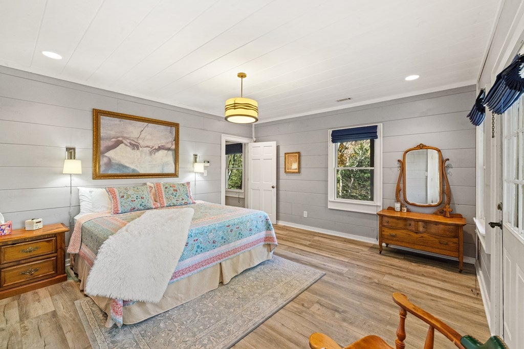 Blue Ridge, Georgia, 30513, United States, 4 Bedrooms Bedrooms, ,4 BathroomsBathrooms,Residential,Active,1990018