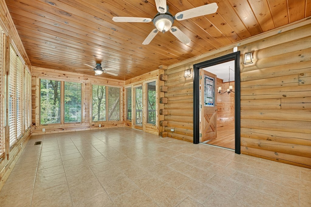 Ellijay, Georgia, 30536, United States, 3 Bedrooms Bedrooms, ,5 BathroomsBathrooms,Residential,Active,1926905