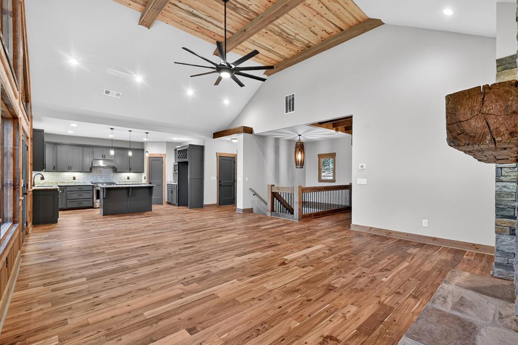 Ellijay, Georgia, 30540, United States, 4 Bedrooms Bedrooms, ,3 BathroomsBathrooms,Residential,Active,1971005