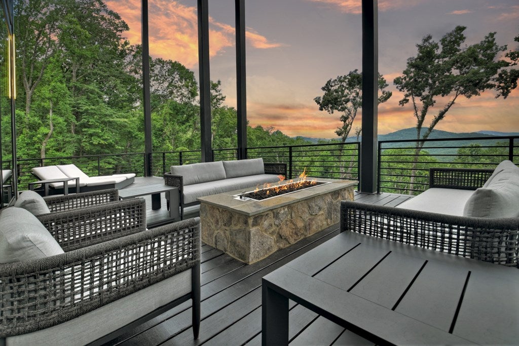 Blue Ridge, Georgia, 30513, United States, 5 Bedrooms Bedrooms, ,6 BathroomsBathrooms,Residential,Active,2017447