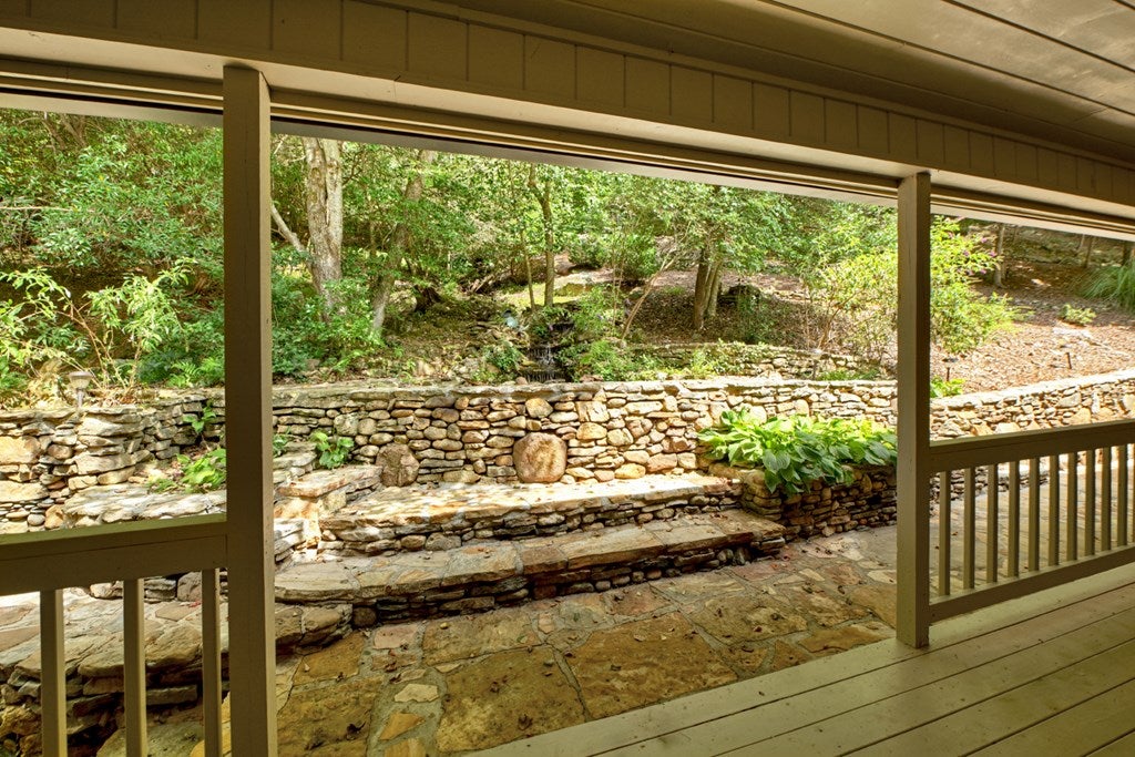 Ellijay, Georgia, 30536, United States, 3 Bedrooms Bedrooms, ,5 BathroomsBathrooms,Residential,Active,1926905