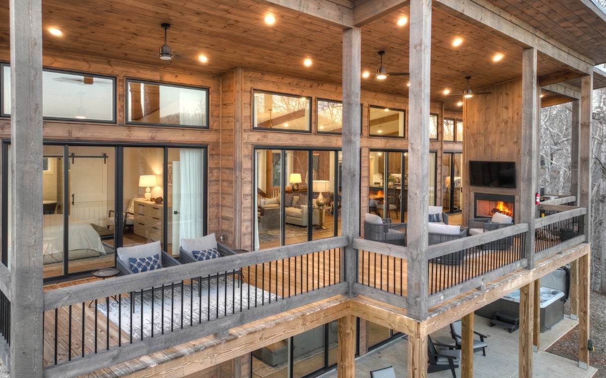 Morganton, Georgia, 30560, United States, 3 Bedrooms Bedrooms, ,4 BathroomsBathrooms,Residential,Active,2007013