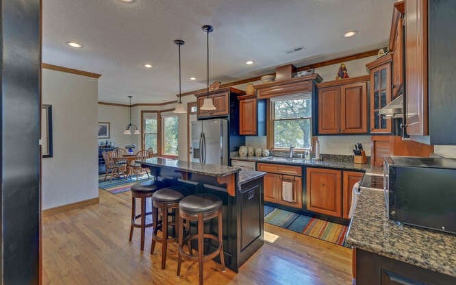 Hiawassee, Georgia, 30546, United States, 4 Bedrooms Bedrooms, ,3 BathroomsBathrooms,Residential,Active,1945082