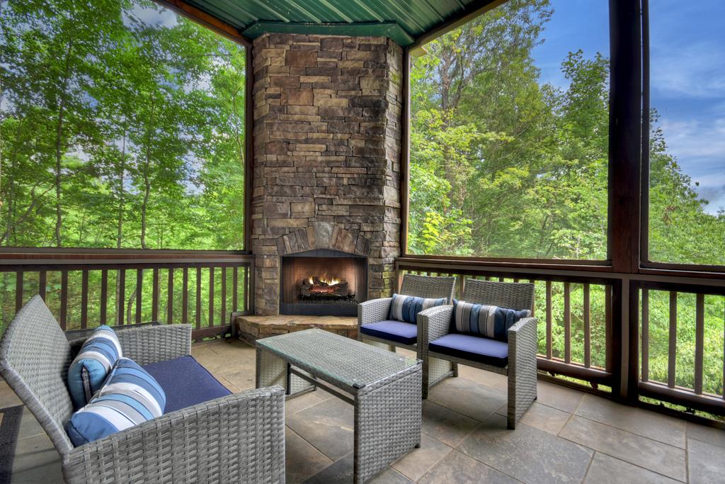 Blue Ridge, Georgia, 30513, United States, 4 Bedrooms Bedrooms, ,4 BathroomsBathrooms,Residential,Active,1877814