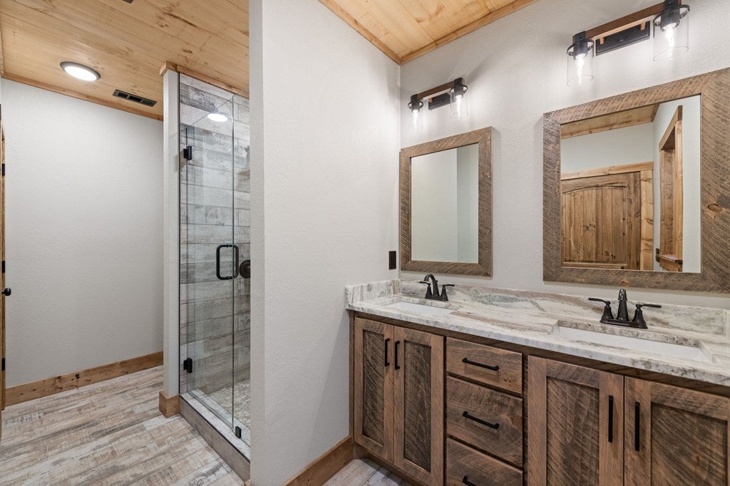 Blue Ridge, Georgia, 30513, United States, 4 Bedrooms Bedrooms, ,4 BathroomsBathrooms,Residential,Active,1941116